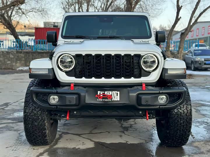 Jeep Wrangler 2024 2024款 2.0T 撒哈拉四门版