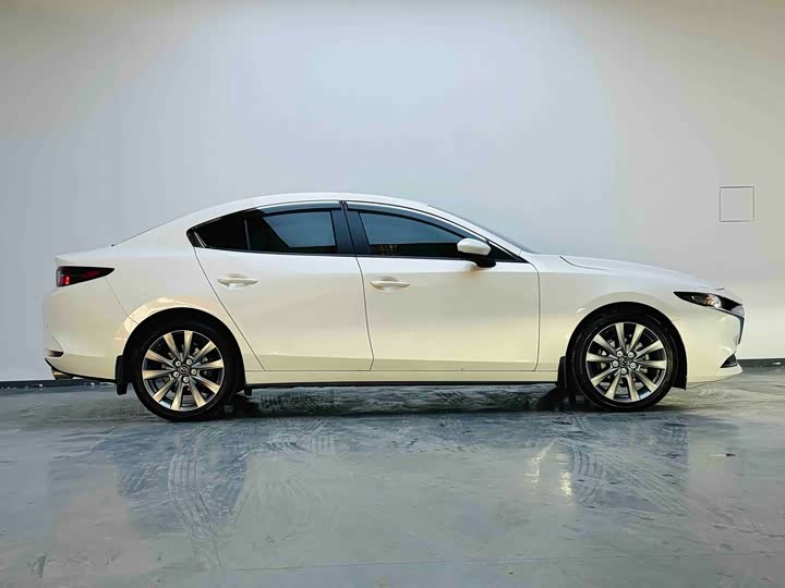 Mazda 3 (Axela) 2023 2023款 2.0L 自动质炫版