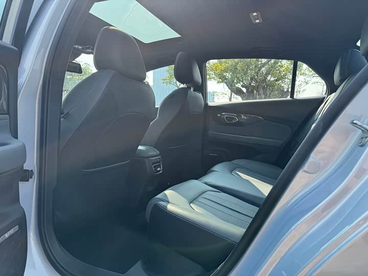 GAC Trumpchi Empow R 2024 2024款 270T DCT 影豹R-Style版