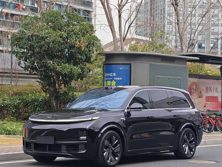 LiXiang L9 2025 2025款 Ultra 智能焕新版