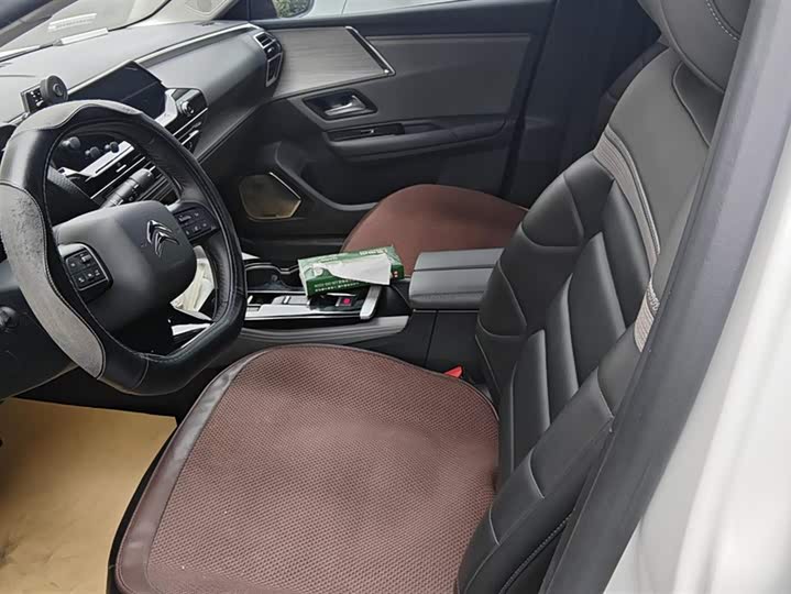 Citroen C5 X 2022 2022款 1.6T 享不凡 虎年开门红版