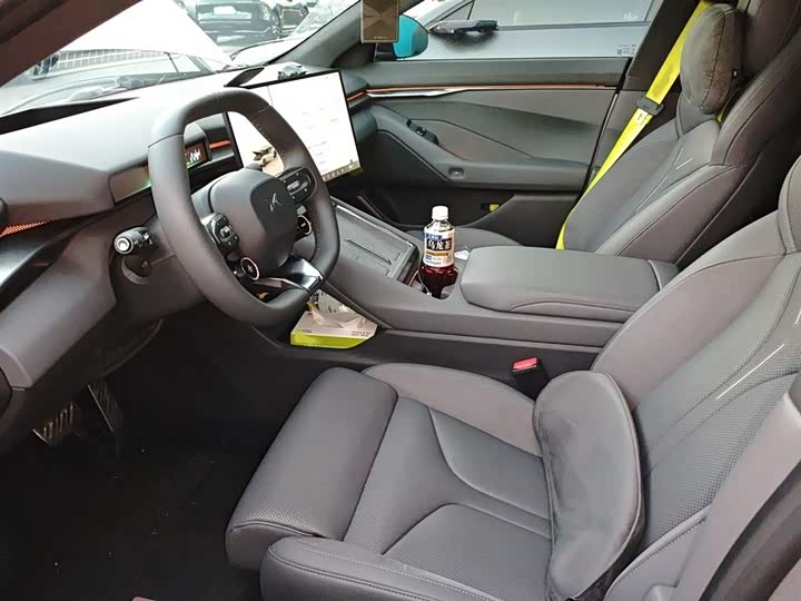 XPeng P7 2025 2025款 750 四驱高性能 Ultra