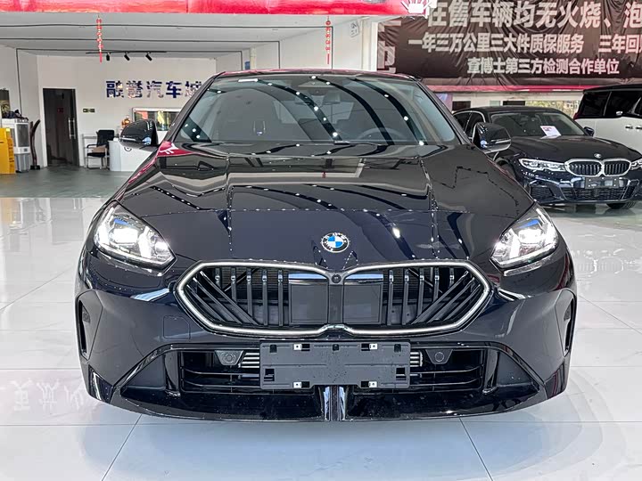 BMW 2 Series 2025 2025款 225L M运动曜夜套装