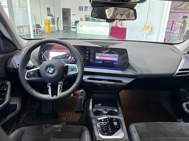 BMW 2 Series 2025 2025款 225L M运动曜夜套装