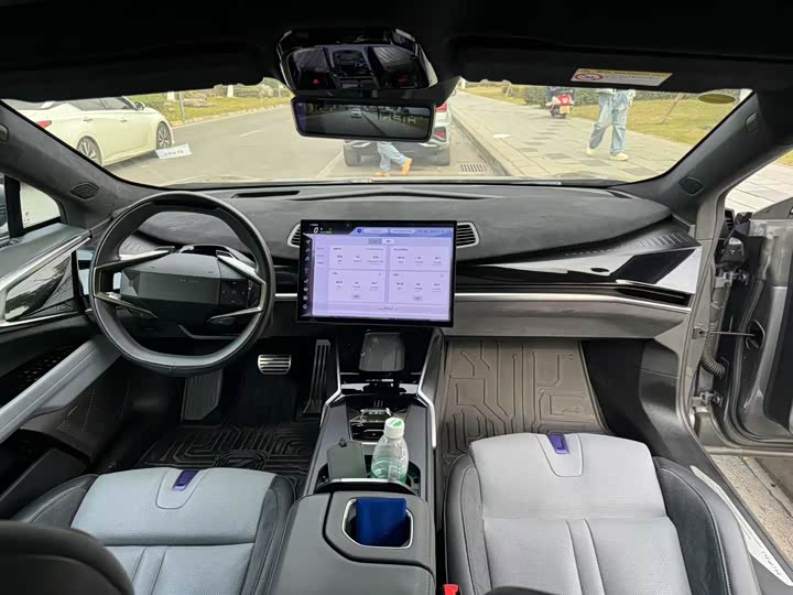 HiPhi Z 2023 2023款 五座版