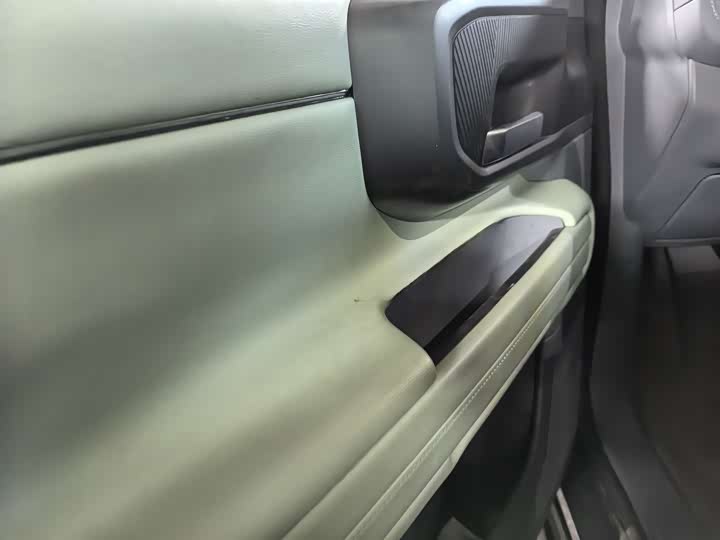 BAIC Beijing BJ40 2024 2024款 2.0D 全新刀锋英雄穿越者