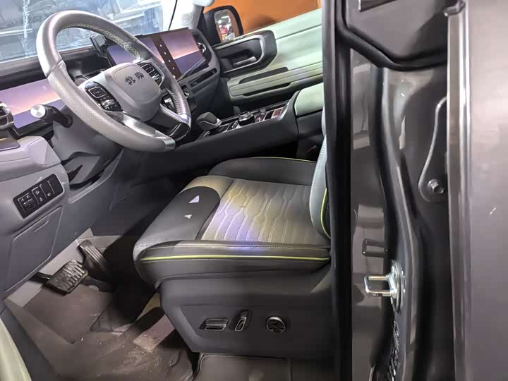 BAIC Beijing BJ40 2024 2024款 2.0D 全新刀锋英雄穿越者