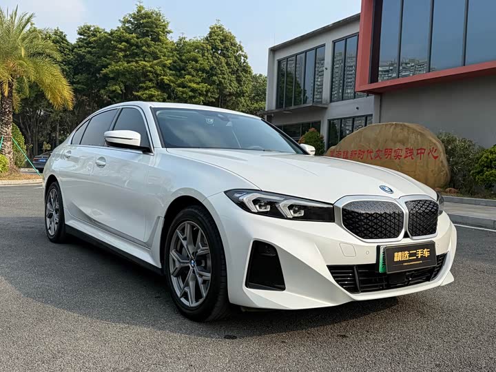 BMW i3 2025 2025款 eDrive 35 L