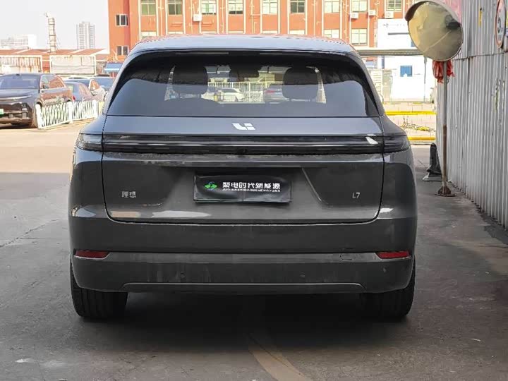 LiXiang L7 2025 2025款 Ultra 智能焕新版