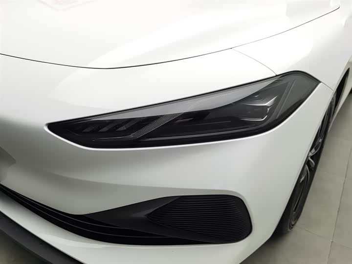 Roewe D7 2025 2025款 DMH 125km 世界冠军卓越版