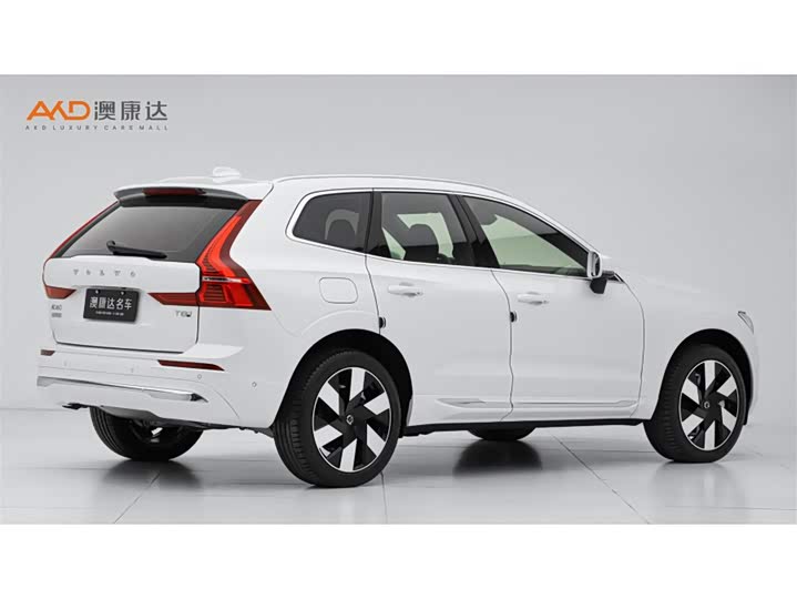 Volvo XC60 Hybrid 2025 2025款 插电式混动 长续航四驱智远豪华版