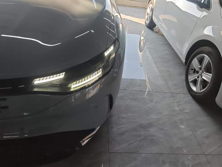 Leapmotor C01 2024 2024款 增程 316尊享版