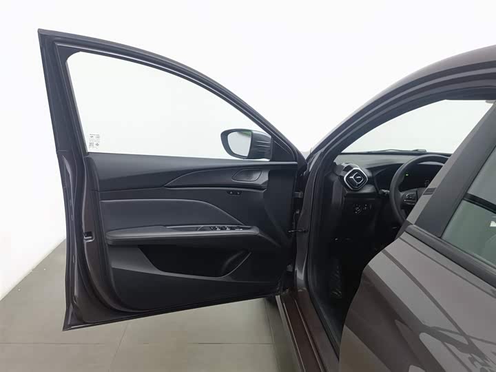 MG Motor 5 2025 2025款 300TGI 全球旗舰版