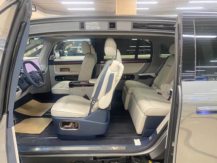 Zeekr Mix 2025 2025款 长续航智驾版