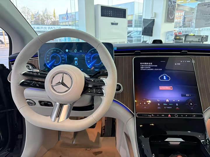 Mercedes-Benz EQE 2025 2025款 500 4MATIC 豪华版