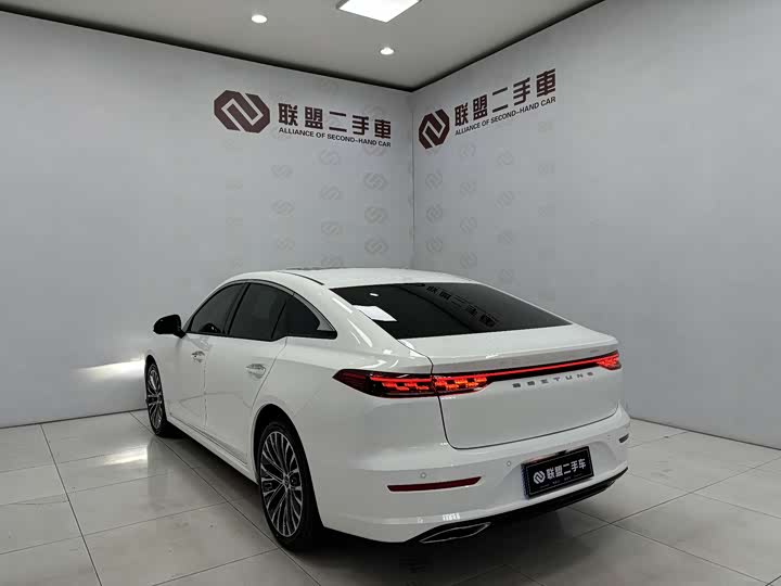 Bestune B70 2024 2024款 龙腾版 1.5T 领创型