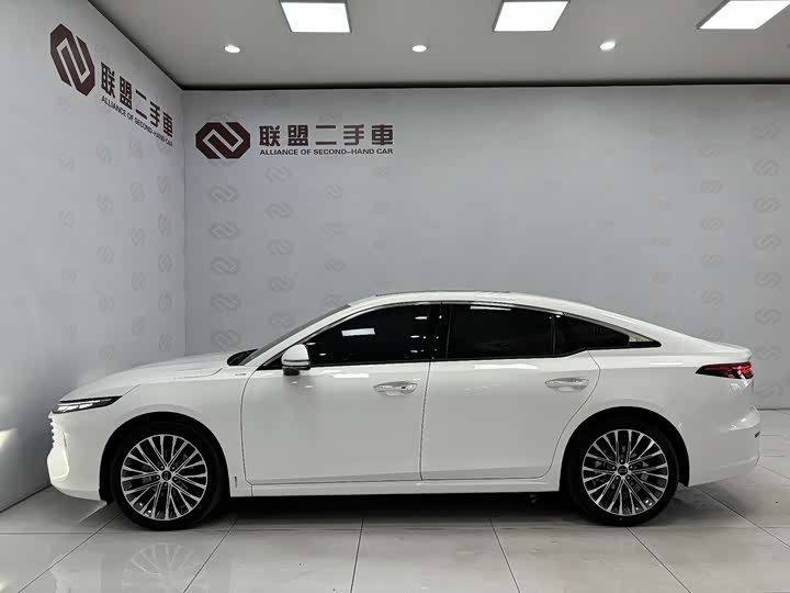 Bestune B70 2024 2024款 龙腾版 1.5T 领创型