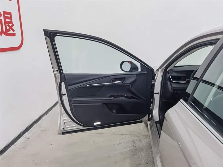 Toyota Camry 2024 2024款 双擎 2.5HG 尊贵版