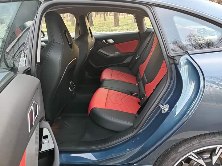 BMW 2 Series 2025 2025款 225L M运动曜夜套装