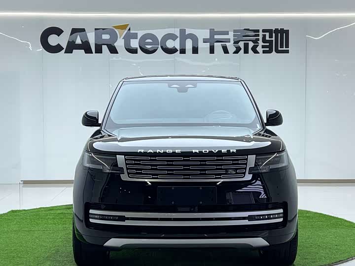 Land Rover Range Rover 2025 2025款 3.0 L6 400PS 创世加长版