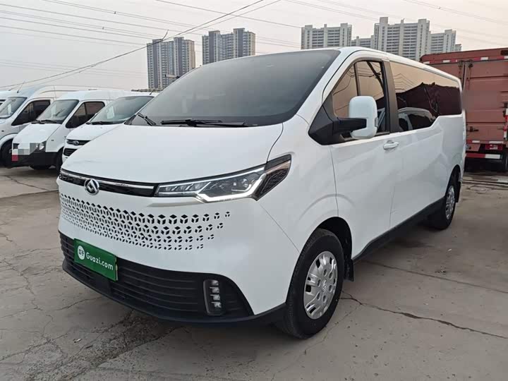 Maxus V70 2023 2023款 2.0T 精英版 自动长轴低顶 6/7座