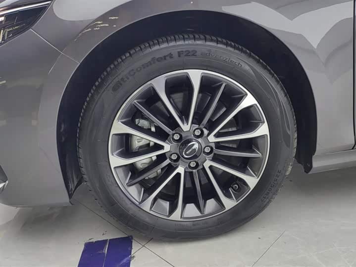 GAC Trumpchi Empow R 2023 2023款 影豹H 高能混动版