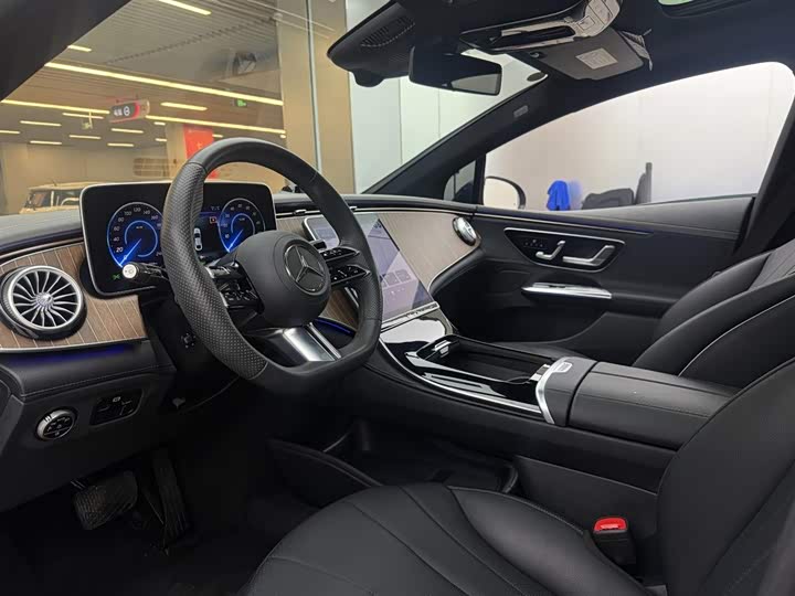 Mercedes-Benz EQE 2022 2022款 350 先锋版