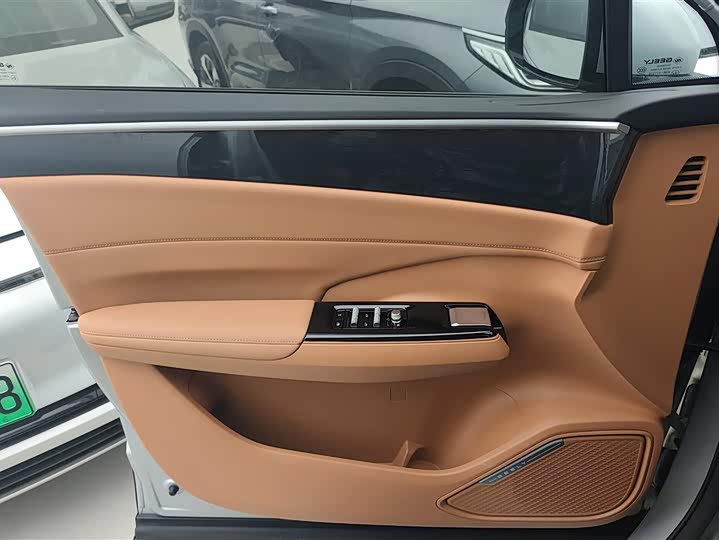 Geely Galaxy L7 2025 2025款 EM-i 115km 探索+版