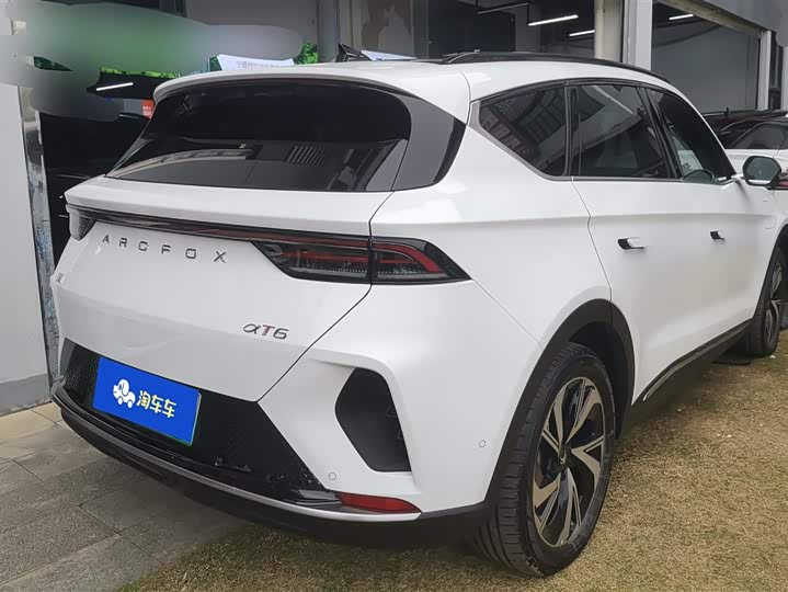 BAIC Arcfox Alpha T6 2025 2025款 688MAX 160kW