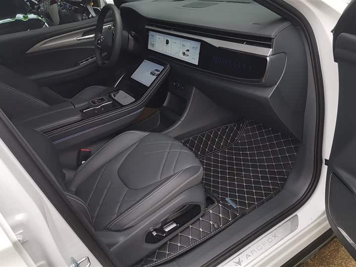 BAIC Arcfox Alpha T6 2025 2025款 688MAX 160kW