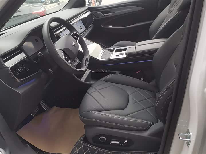 BAIC Arcfox Alpha T6 2025 2025款 688MAX 160kW