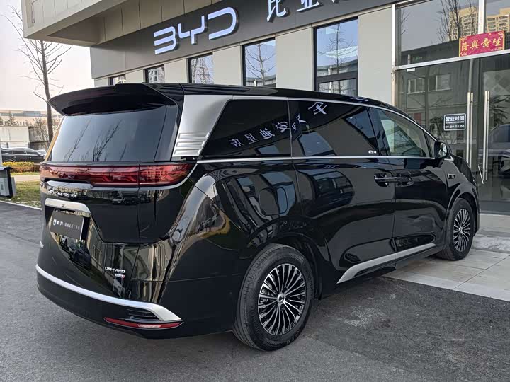 Denza D9 2025 2025款 DM-i 智驾版 1020 四驱旗舰型