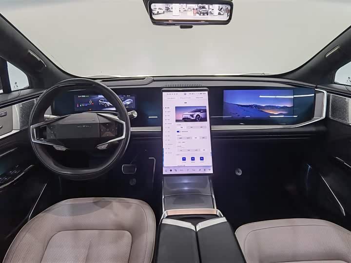 HiPhi Y 2023 2023款 765km 旗舰版