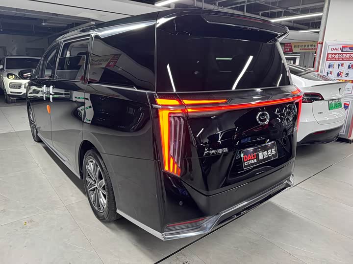 GAC Trumpchi M8 2024 2024款 大师系列 400T 至尊版