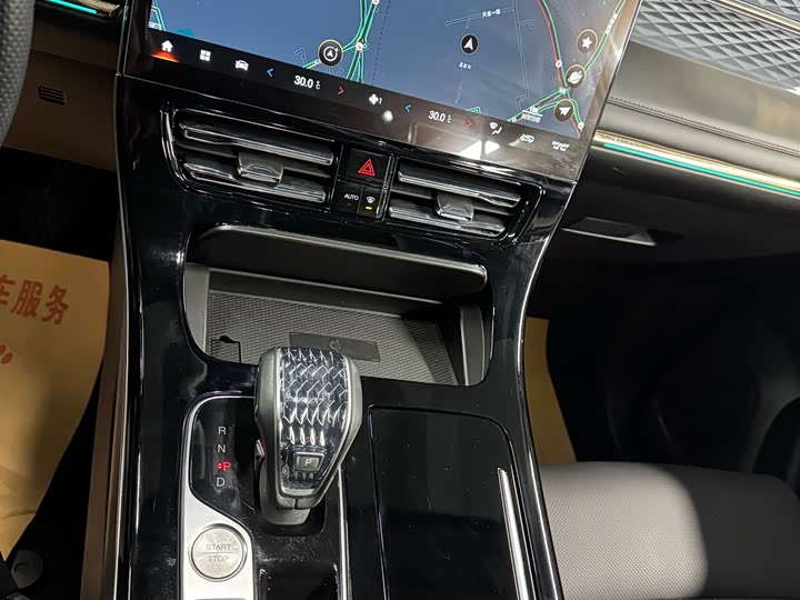 GAC Trumpchi M8 2024 2024款 大师系列 400T 至尊版