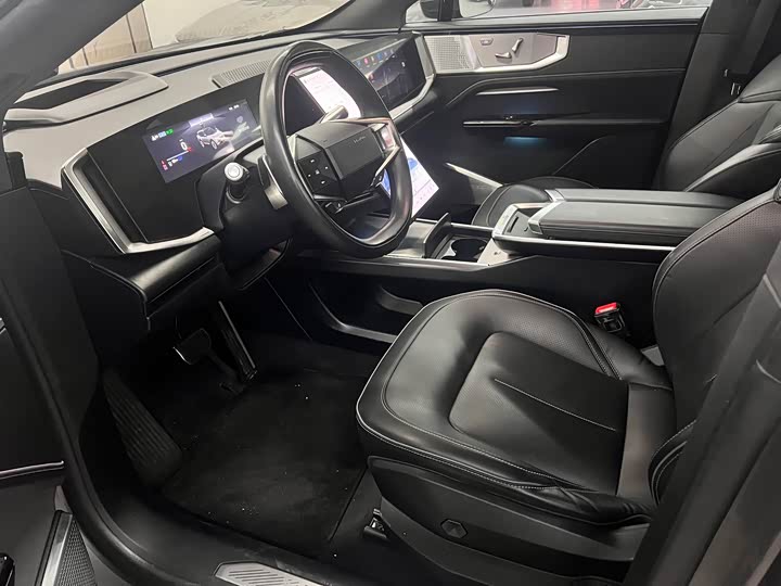 HiPhi Y 2023 2023款 560km 先锋版