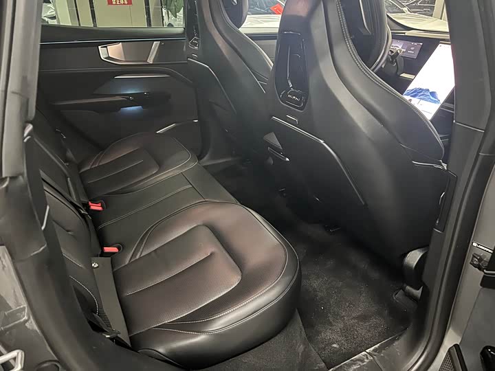 HiPhi Y 2023 2023款 560km 先锋版