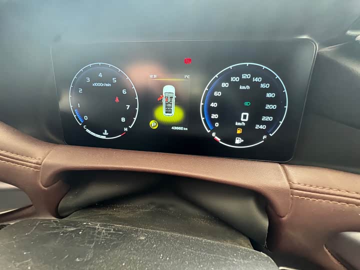 Geely Okavango 2022 2022款 1.8TD DCT豪华型 7座