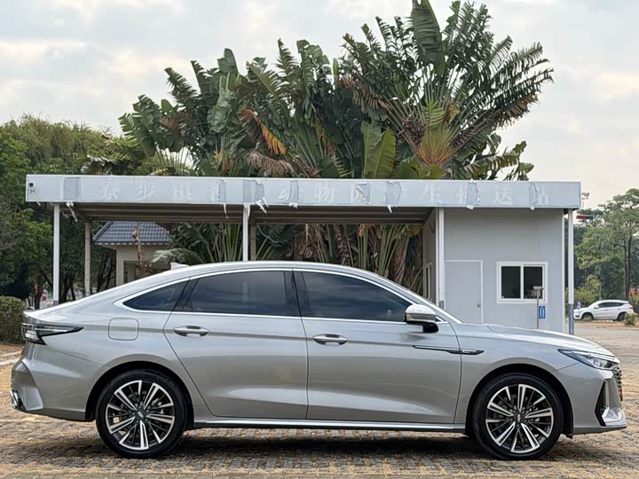 Chery Arrizo 8 2025 2025款 1.6T DCT睿