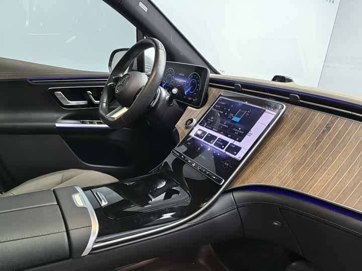 Mercedes-Benz EQE SUV 2023 2023款 350 4MATIC 豪华版