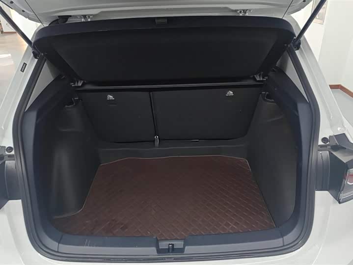 Volkswagen Tharu 2025 2025款 新锐 300TSI 锐享版