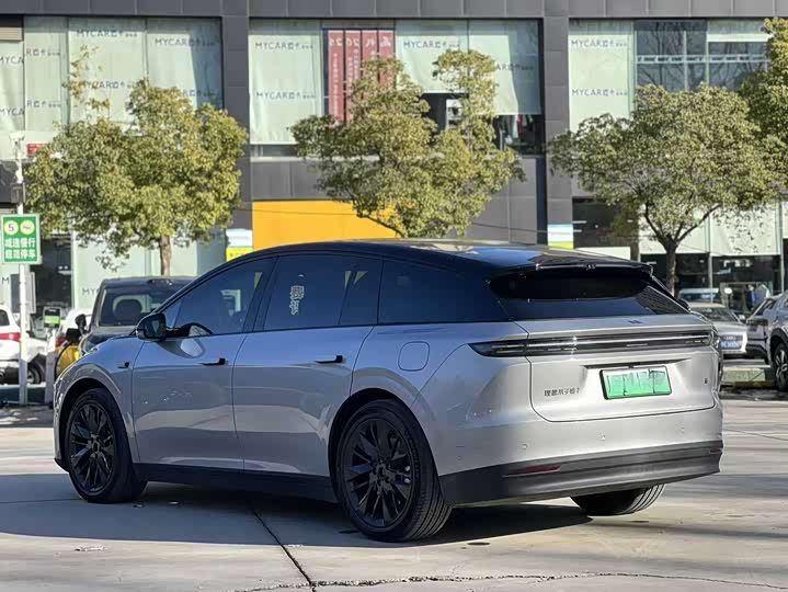 LiXiang i6 2025 2025款 四驱标准版