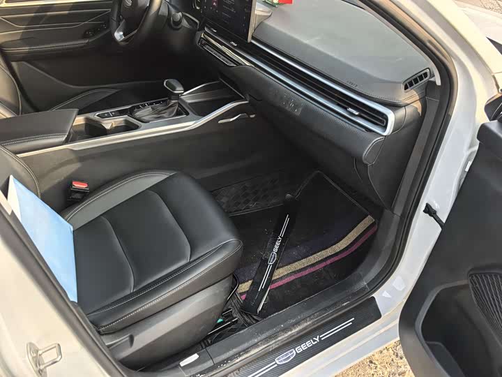 Geely Emgrand 2025 2025款 第4代 1.5L CVT龙腾版