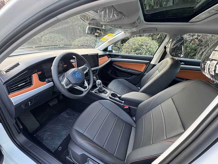 Volkswagen Bora 2025 2025款 200TSI DSG悦行导航版