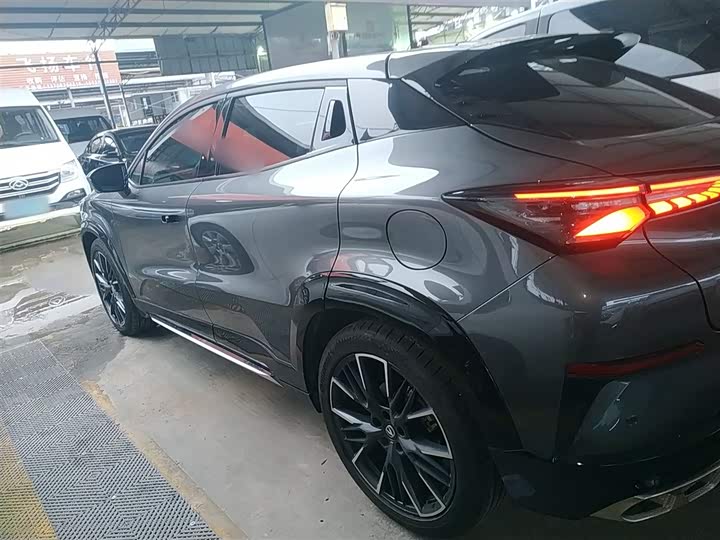 Changan UNI-T 2023 2023款 第二代 1.5T 尊贵型