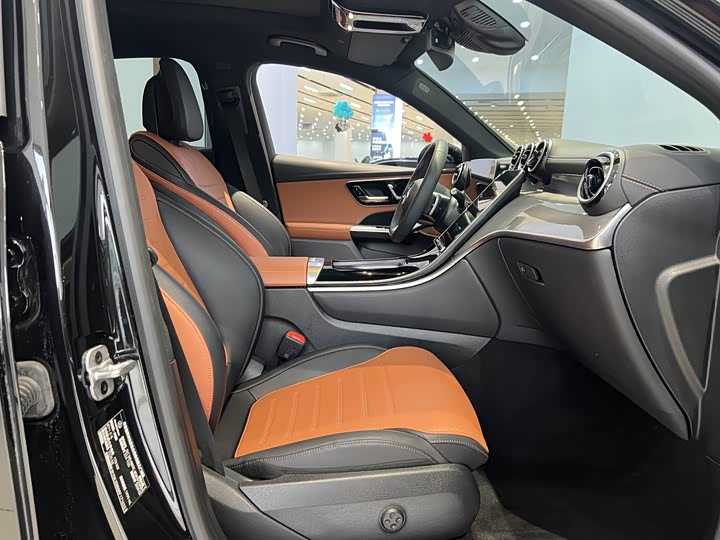 Mercedes-Benz GLC-Class Coupe 2024 2024款 GLC 260 4MATIC 轿跑SUV