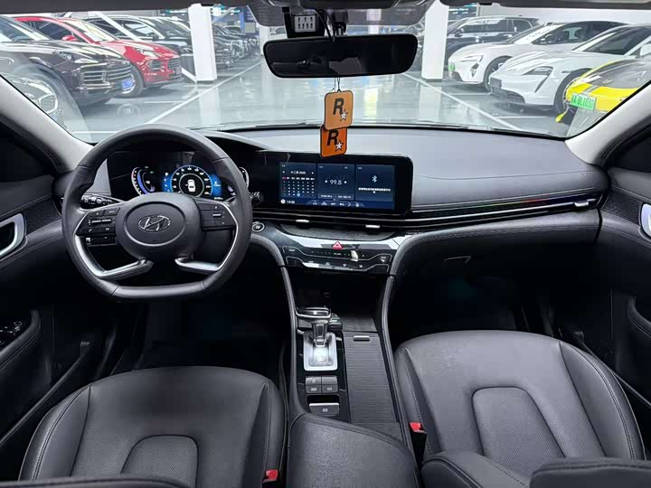 2021 Hyundai Mistra