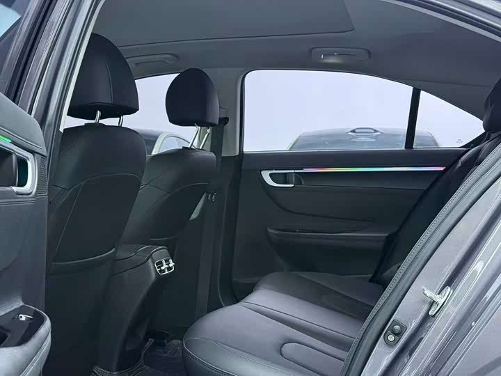 Hyundai Mistra 2021 2021款 1.8L CVT LUX尊贵版