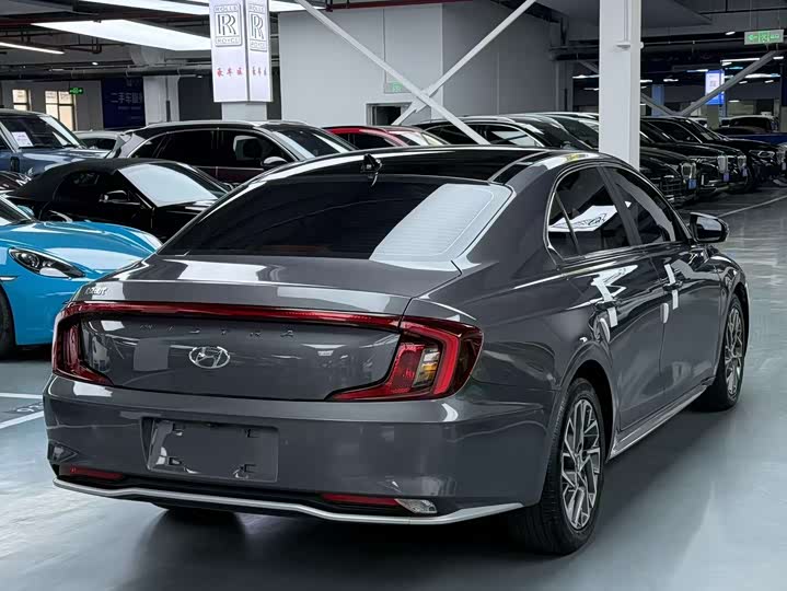 Hyundai Mistra 2021 2021款 1.8L CVT LUX尊贵版