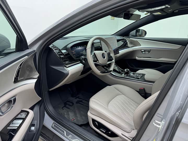 BYD Han 2025 2025款 DM-i 125KM尊荣型